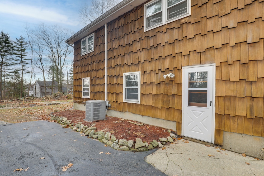 Peek-a-boo Lake Views & Yard: Windham Home