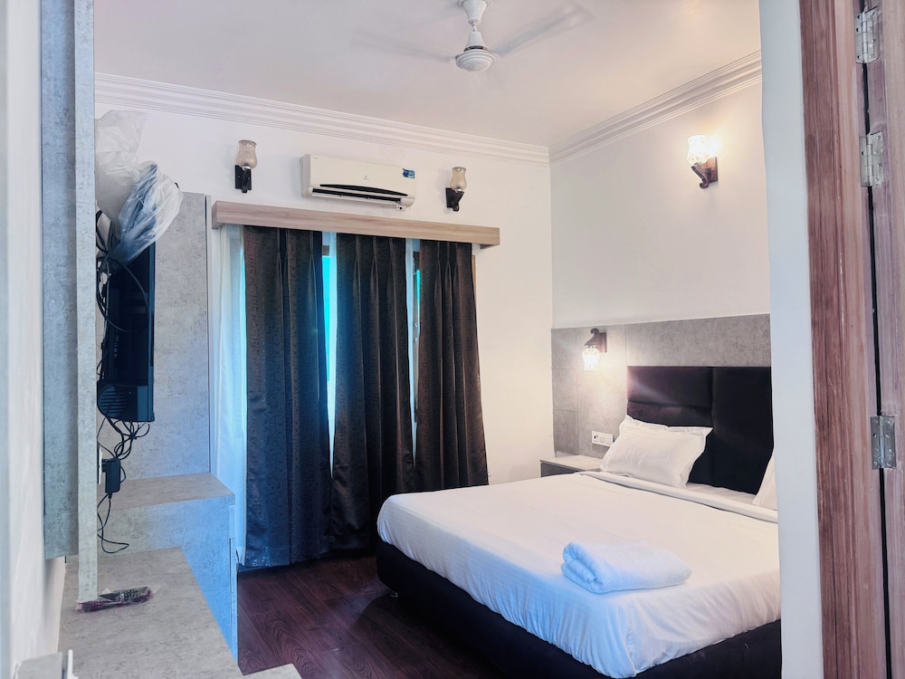 Staybook The Rudveda Resort