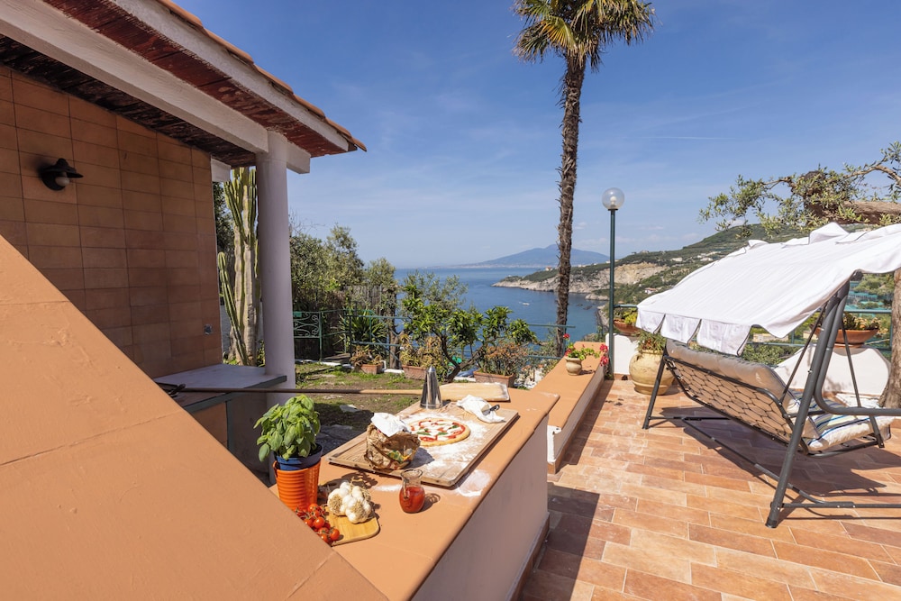 Villa Panorama With Private Pool & View