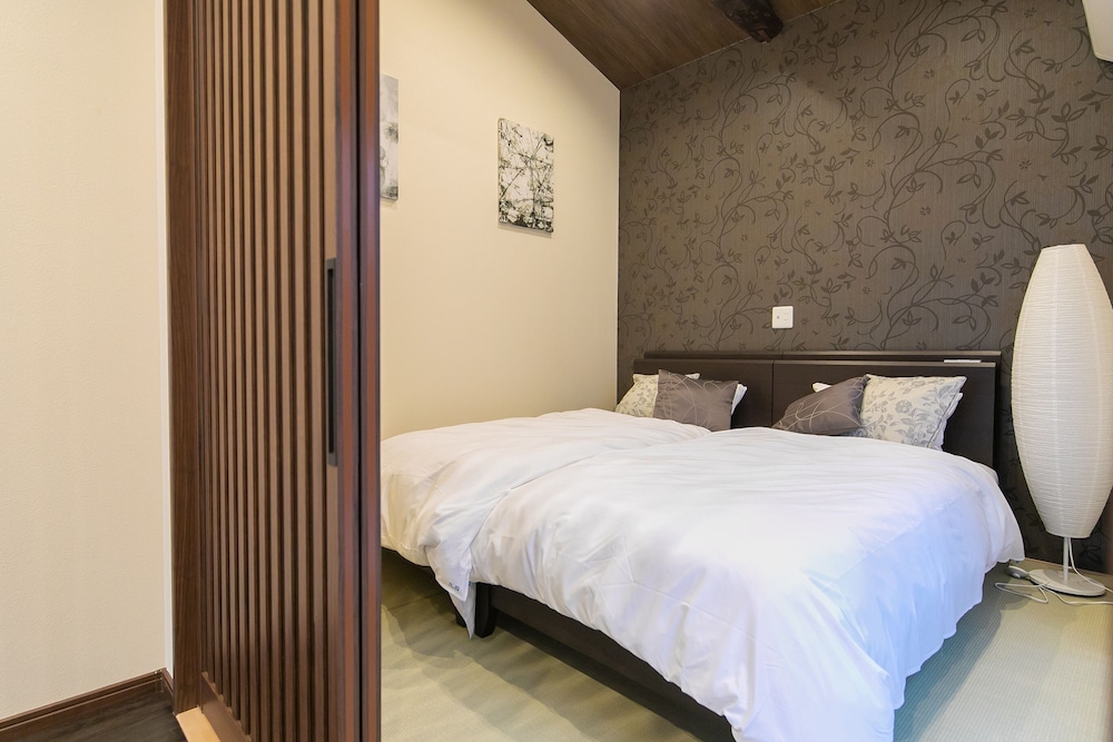 CASA GRApP Nishikujo