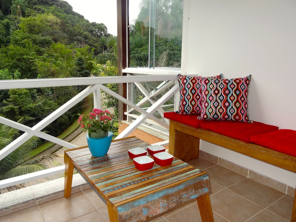 Casa Verde e Mar