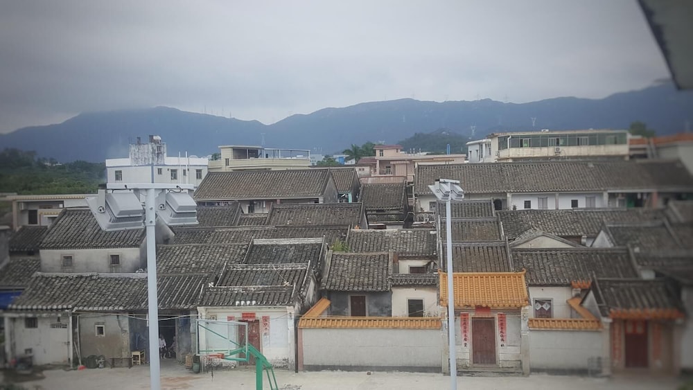 Houselet Hostel