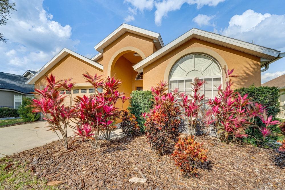 Renovated Kissimmee Home - 10 Mi to Disney Springs view 4