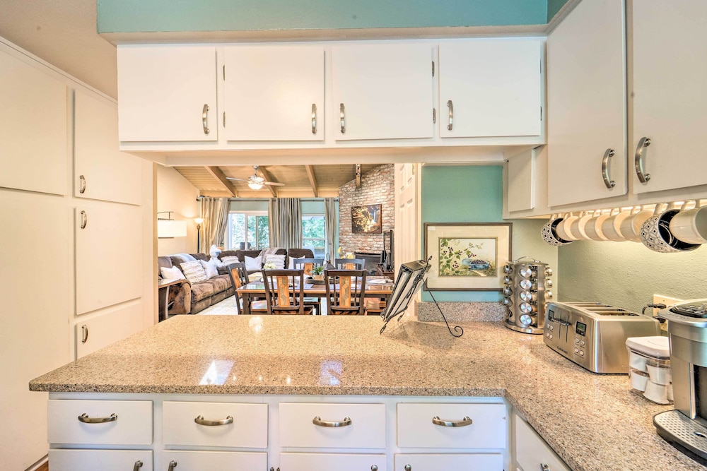 Lake Tahoe Vacations - Tahoe Condo 1 Mi to Diamond Peak Ski Resort! - Property Image 1