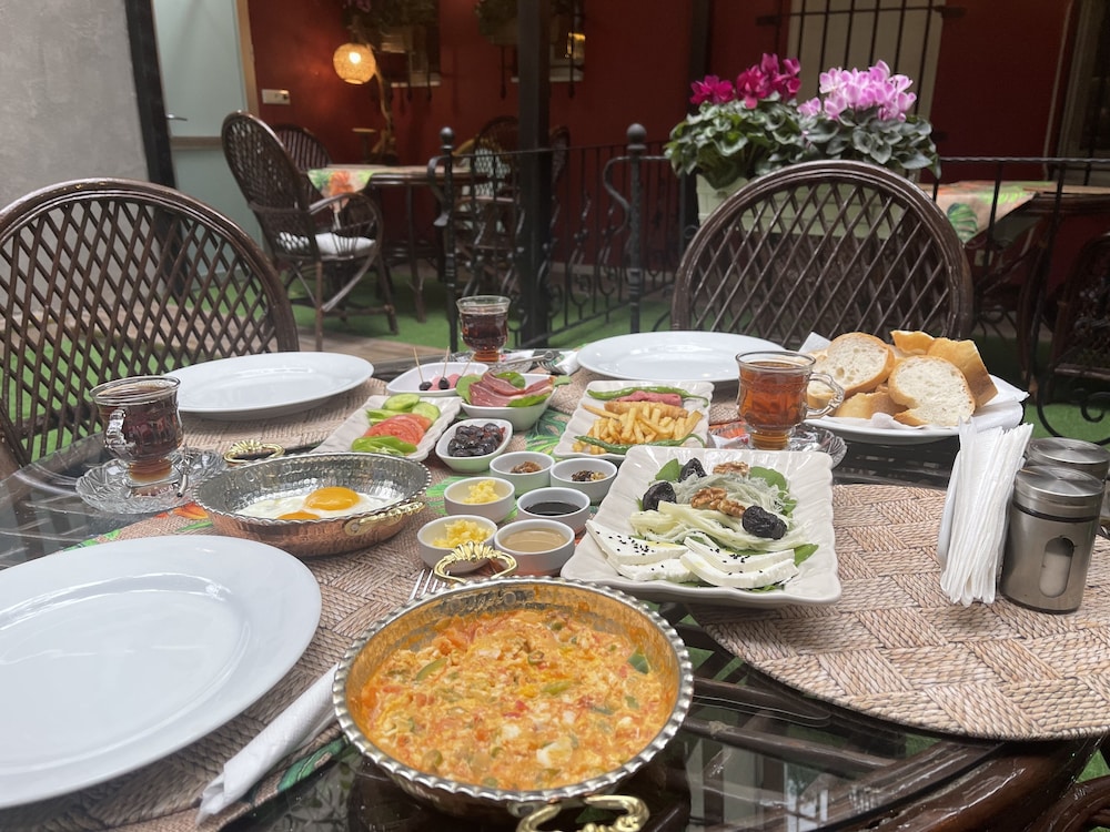 Moda Suit - Image 25