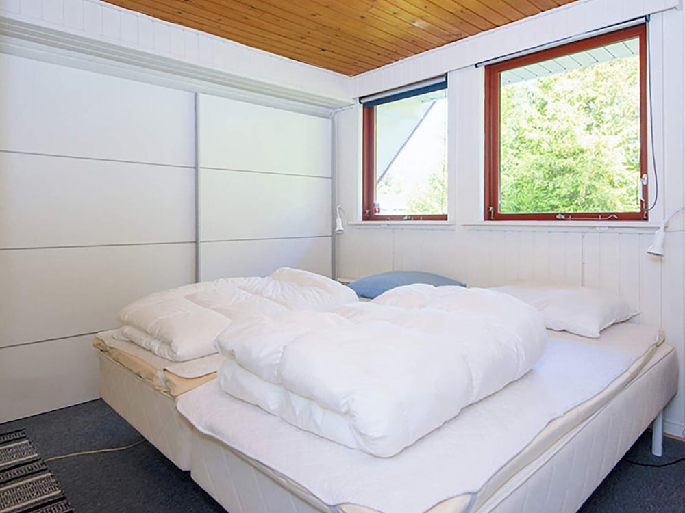 5 Person Holiday Home in Glesborg view 3