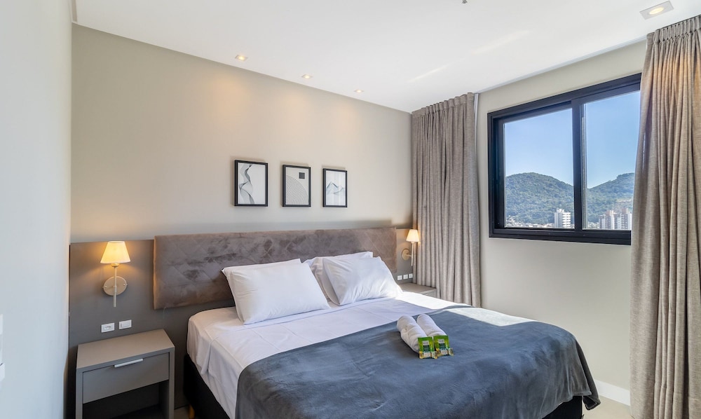 MHF II Apts Variados em Prédio com Vista para o Mar em Itapema
