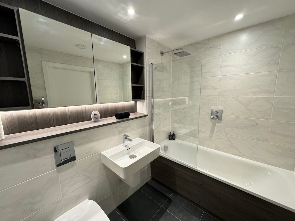 Manchester Oasis - Modern 3 Bedroom Apartment