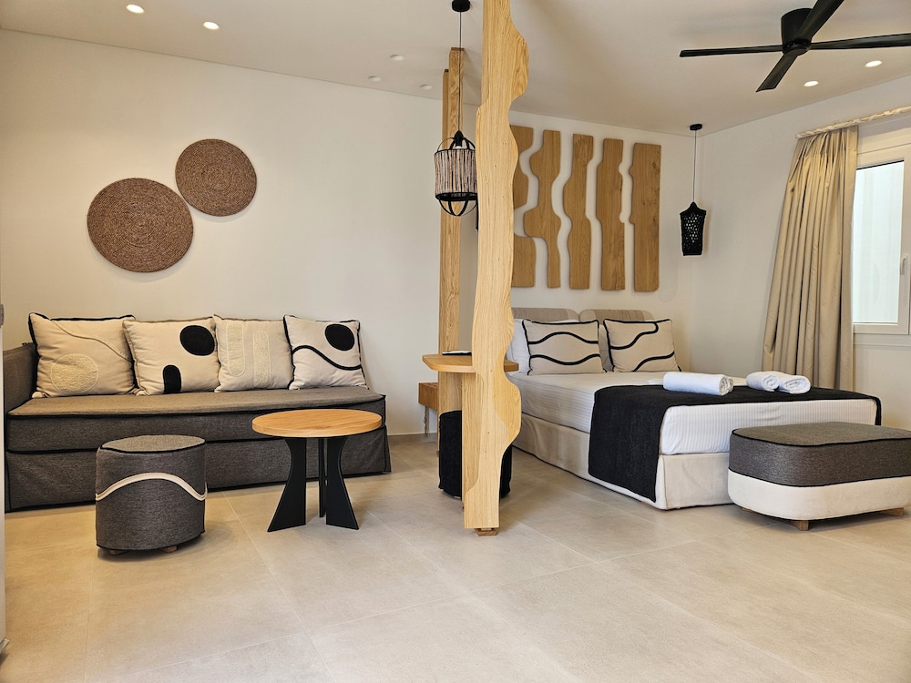 Aristotle Suites
