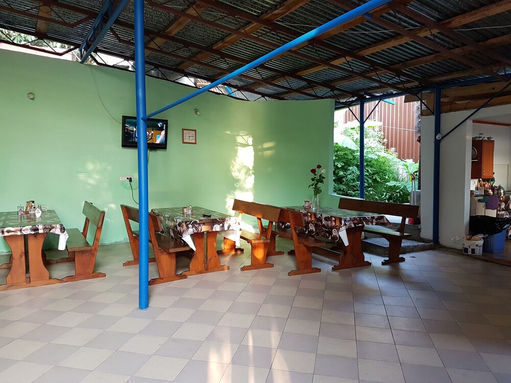 Guest House MishLen
