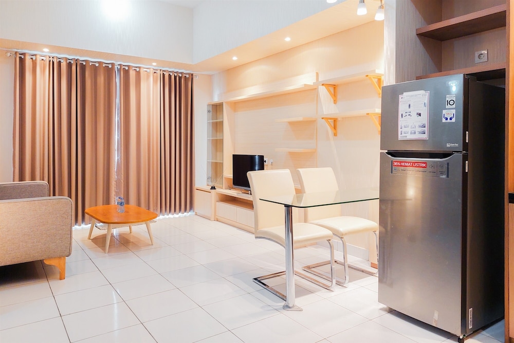 Homey And Comfort 2Br At Casa De Parco Apartment view 2