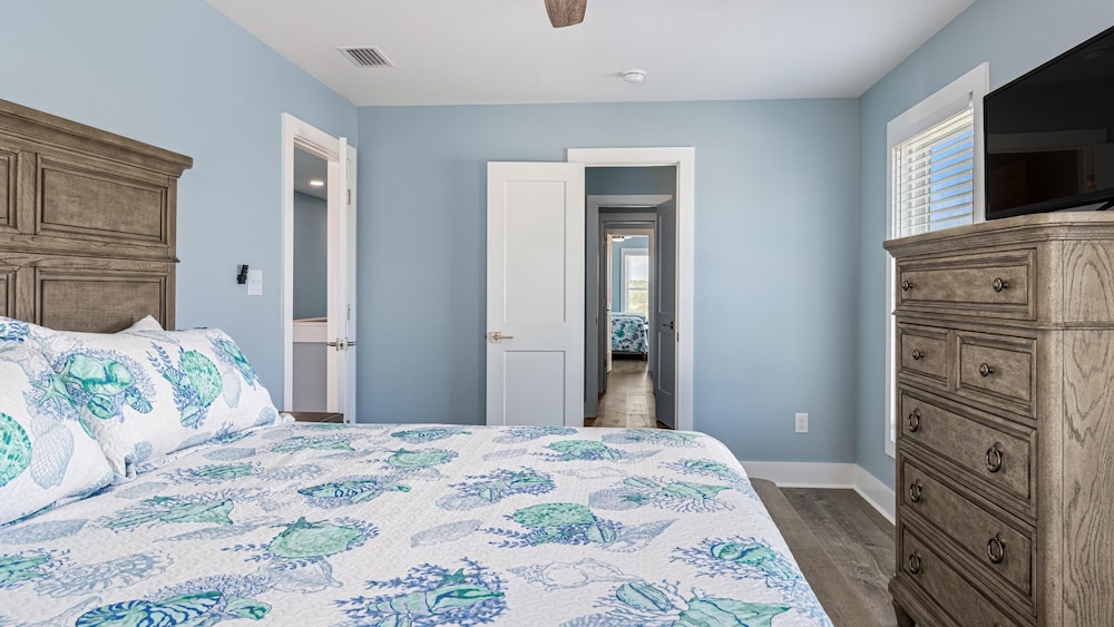 Dreezy's Hideaway by Southern Vacation Rentals