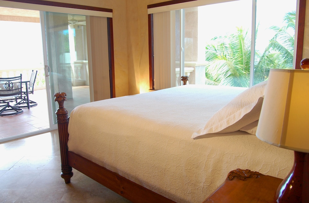 Infinity Bay Spa & Beach Resort - Photo 17