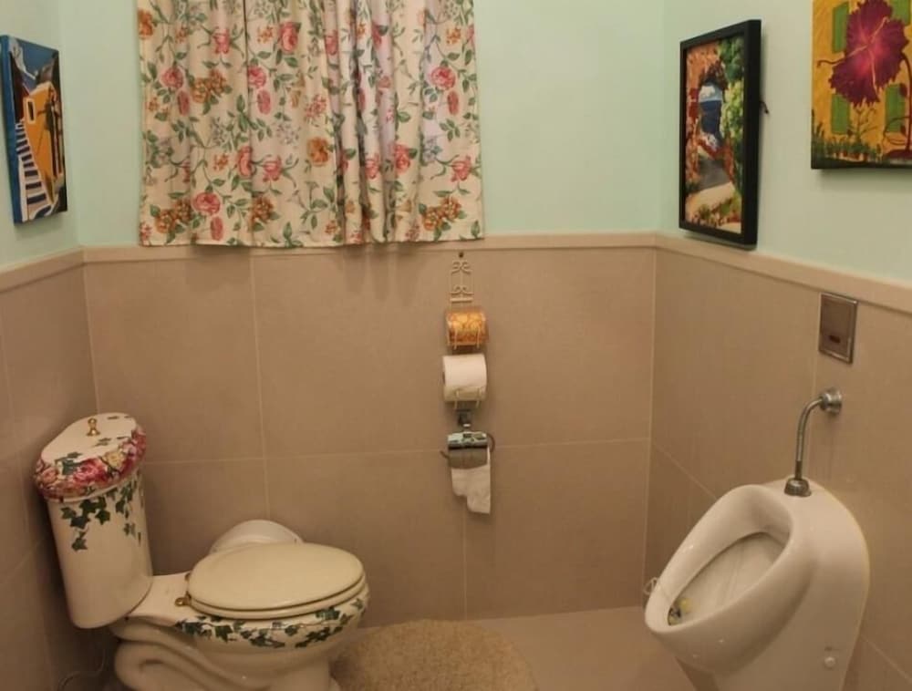 Tainan California Villa