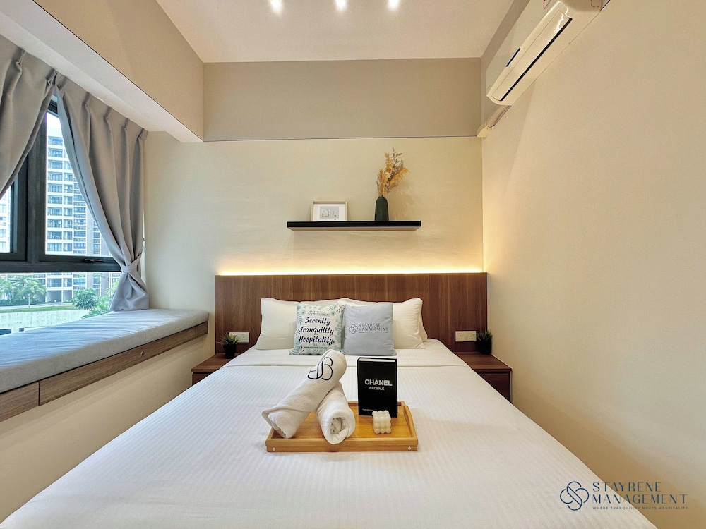 Country Garden Danga Bay Sea View Homestay by Stayrene