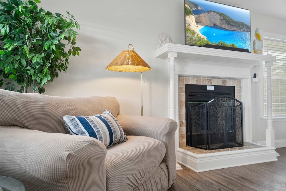Serene Matanzas Beach House Half A Mile to Sand