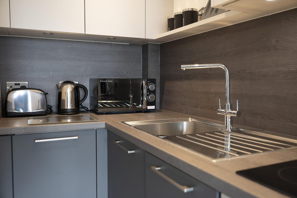 Seven Living Ashford - Luxury Studio Apartment