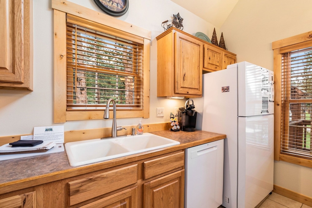 Solitude Condos - Estes Park CO