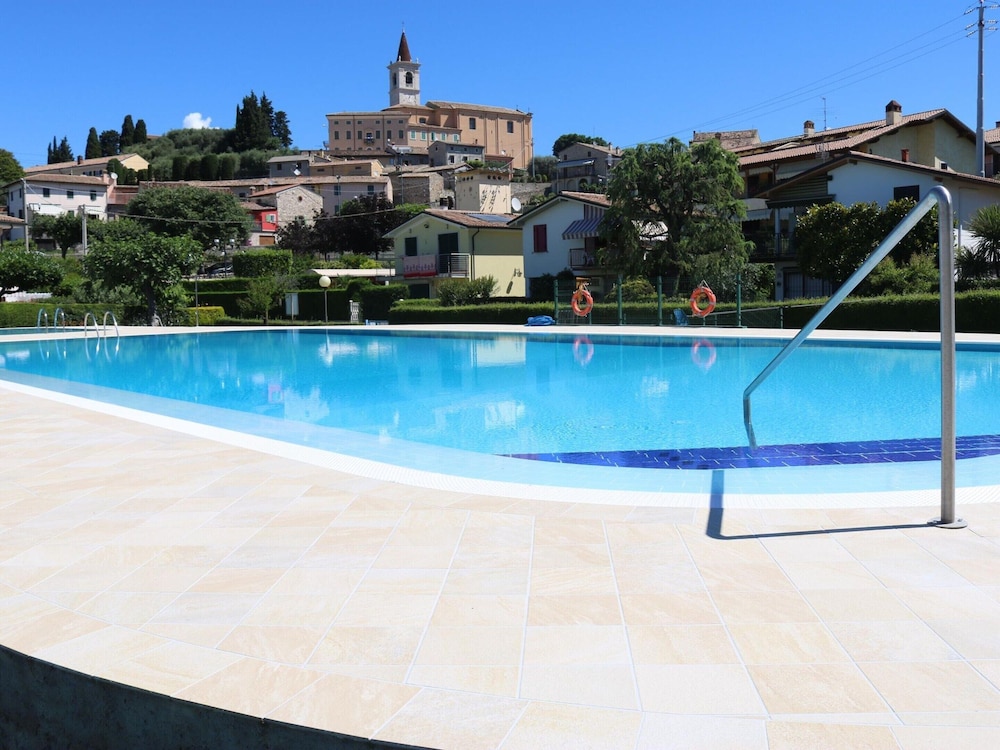 Cottage Near Lake Garda With Pool photo 4