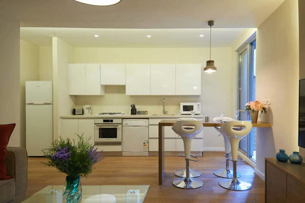 Quiet with Terrasse in City Center by FeelHome
