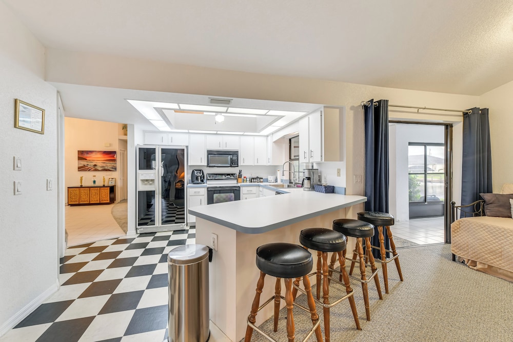 Sunroom & Dock! Canal-front Home in Port Charlotte