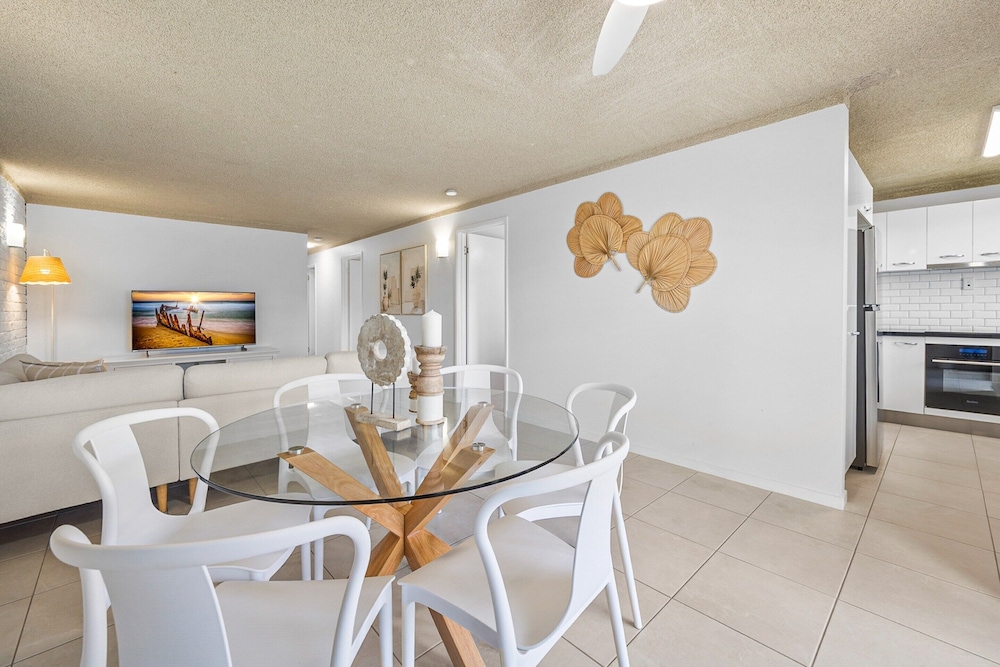 3-bed Waterfront Apartment With Private Patio