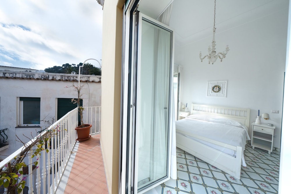 Cocor Capri by Elite Villas