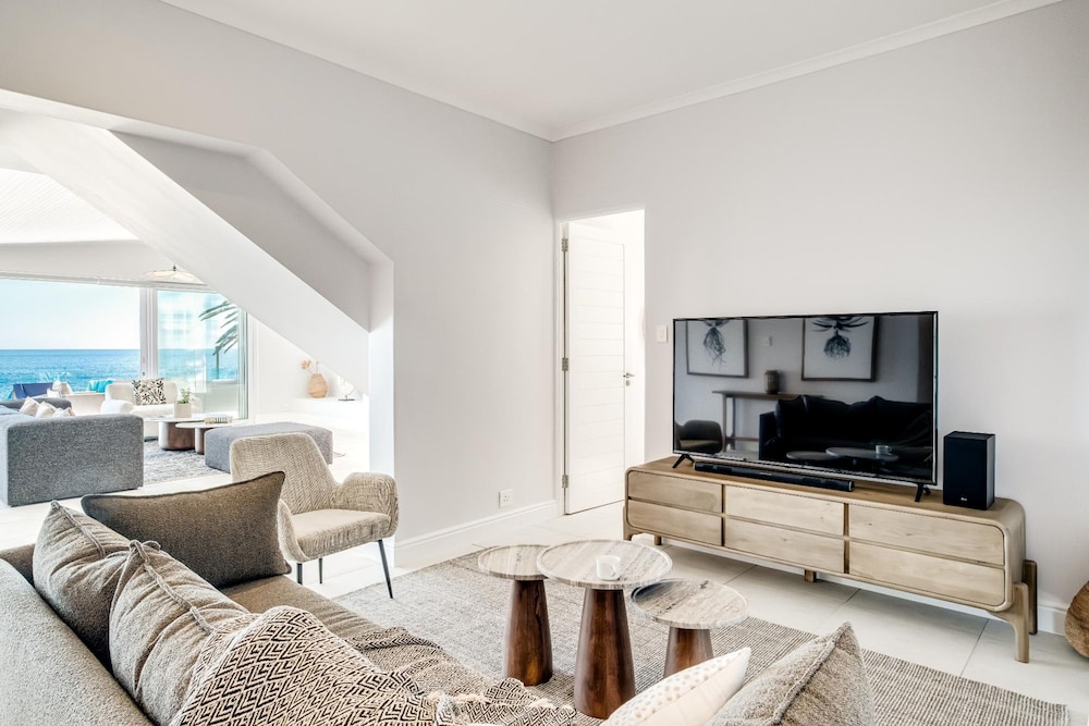 Ocean View Camps Bay 3bed Sapphire Tide Terrace