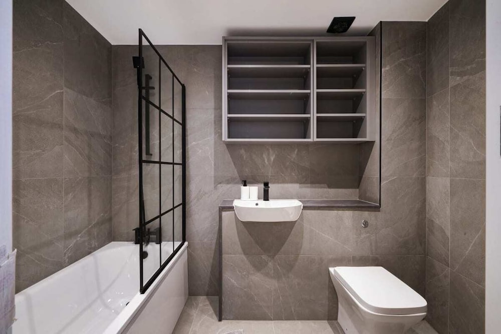 The Balham Hideout - Trendy 2bdr Flat