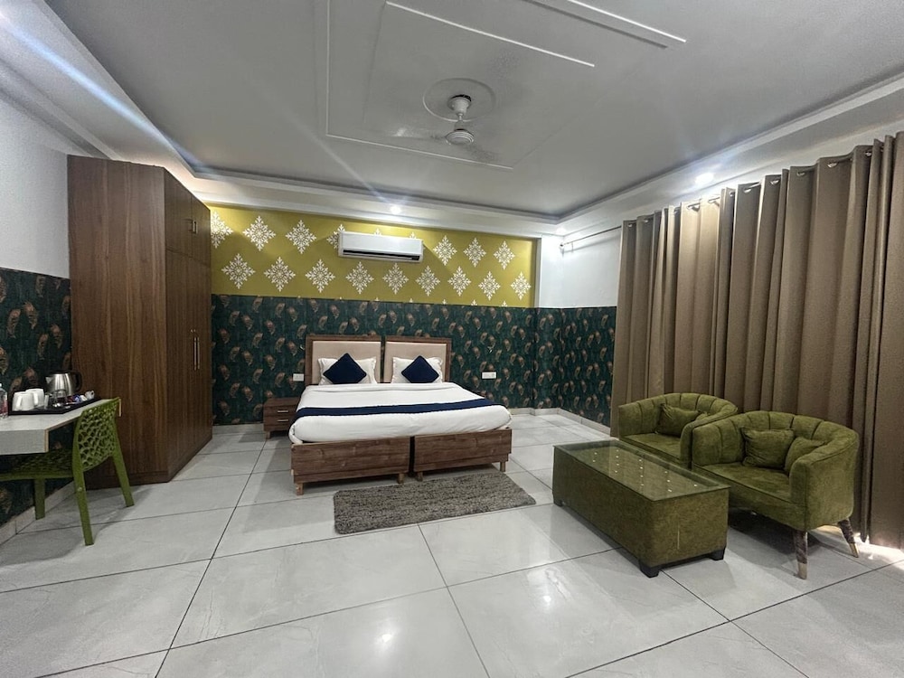 Tanvi Premium Residency