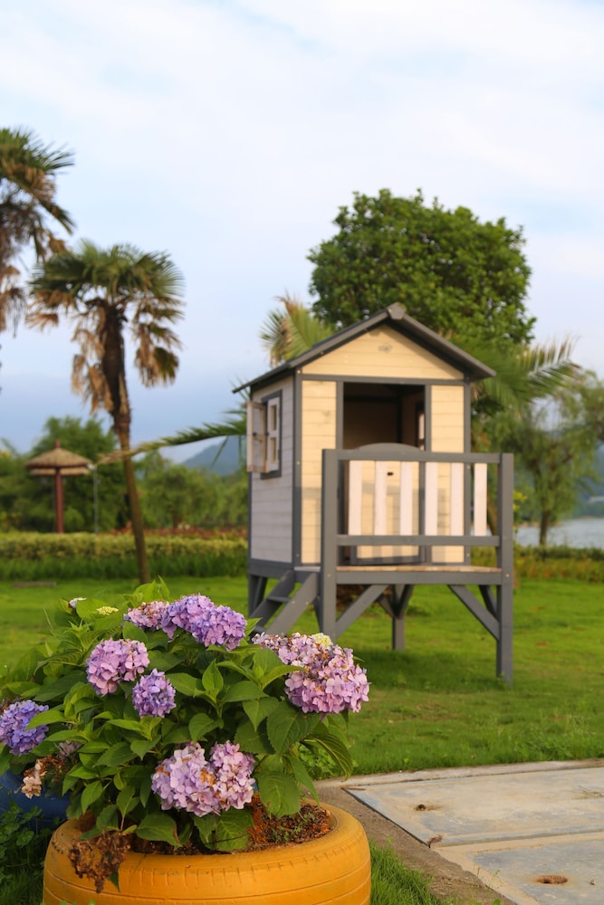 Seclusion Scenery of Shangshui International RV Resort