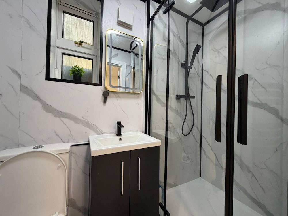 City Center Cardiff Apartment - 2 Bedrooms