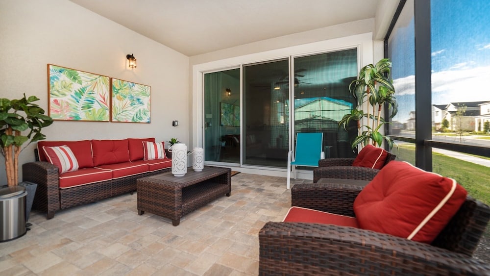 Solara Resort 5 Bedroom Private Pool + Spa Home 5 Home