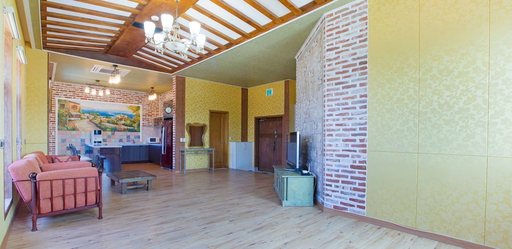 Pool Villa Linderburg
