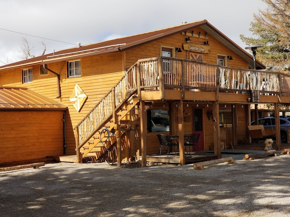 CopperLine Lodge