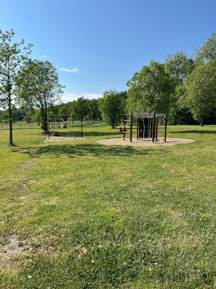 Skeppsdockans Camping & Vandrarhem