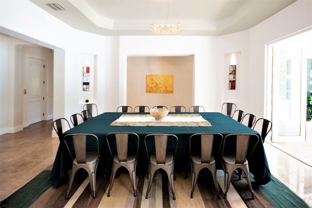 meeting & event spaces