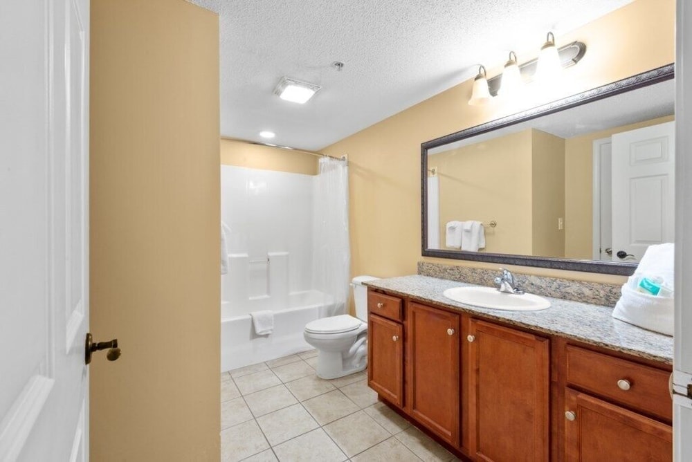 Anderson Ocean Club 810 2 Bedroom Condo