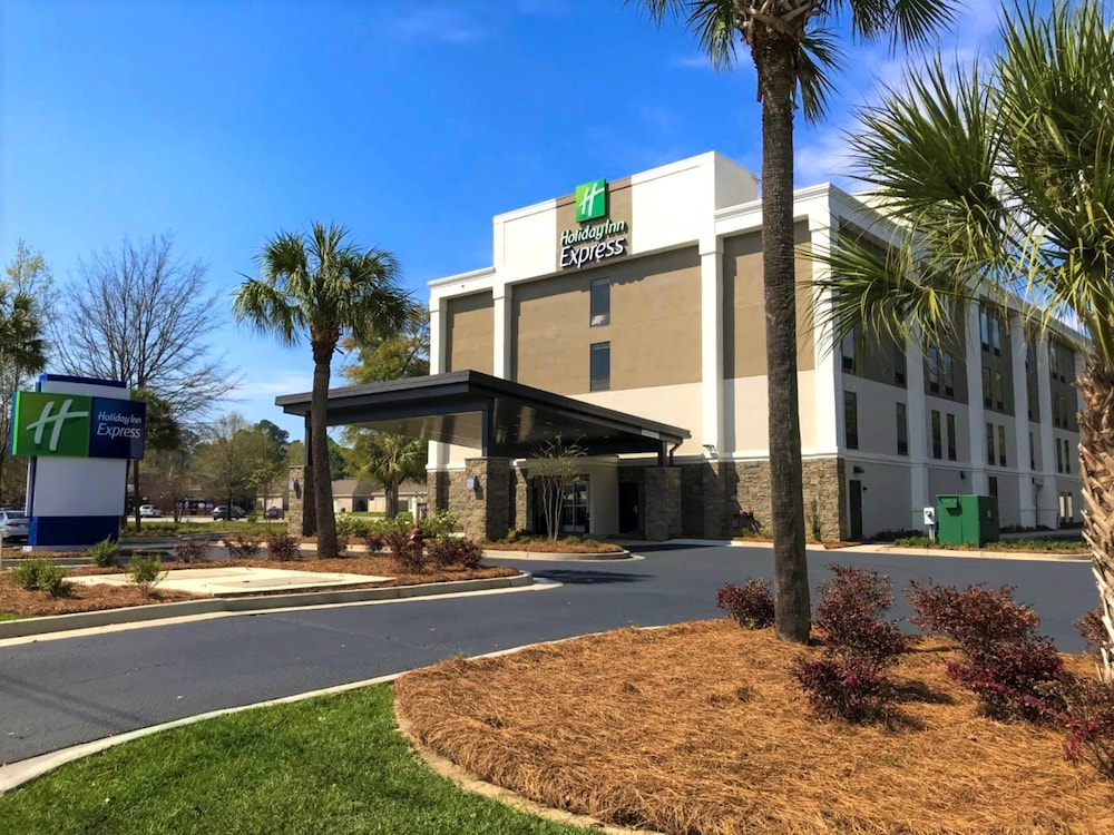 Statesboro Vacations - Holiday Inn Express Statesboro, an IHG Hotel - Property Image 12