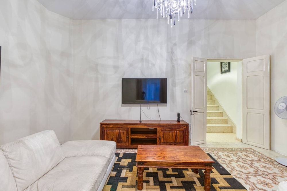 St James the Traditional 4-bed Townhouse Terrace