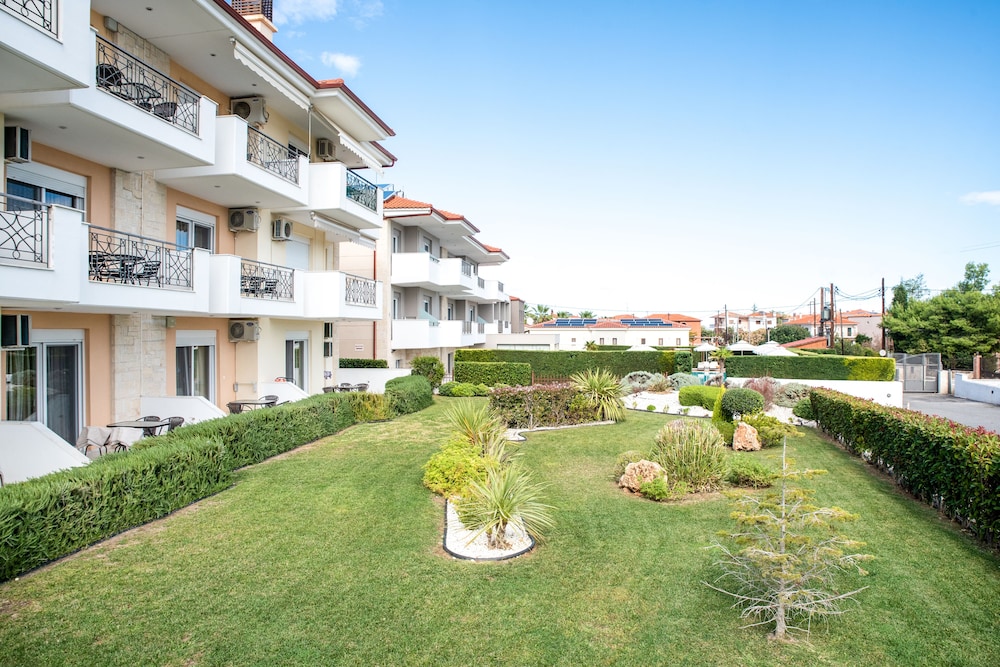 Lagaria Apartments