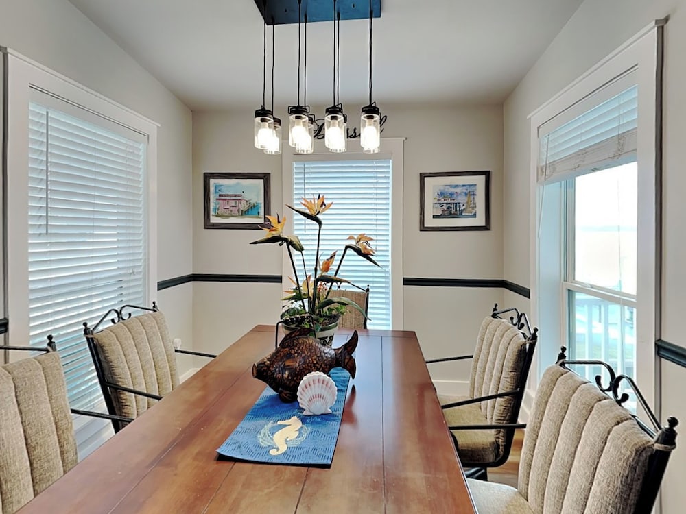 Casa Del Sol by Miss Kitty’s