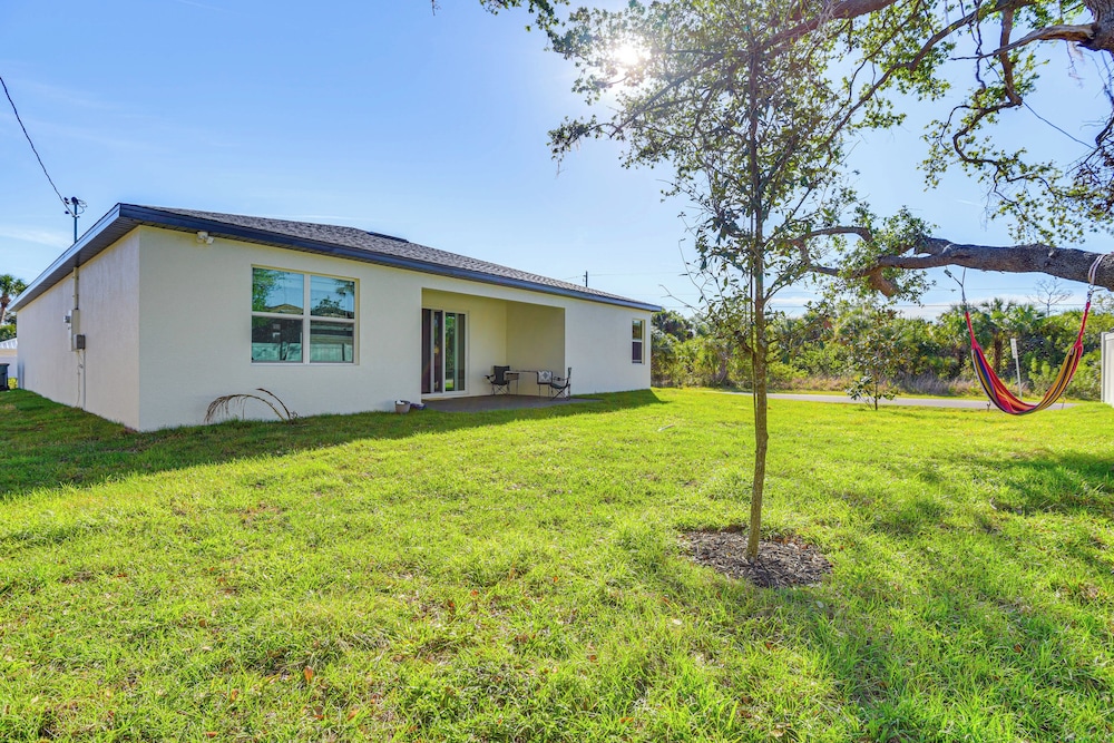 Peaceful Getaway in North Port w/ Spacious Yard