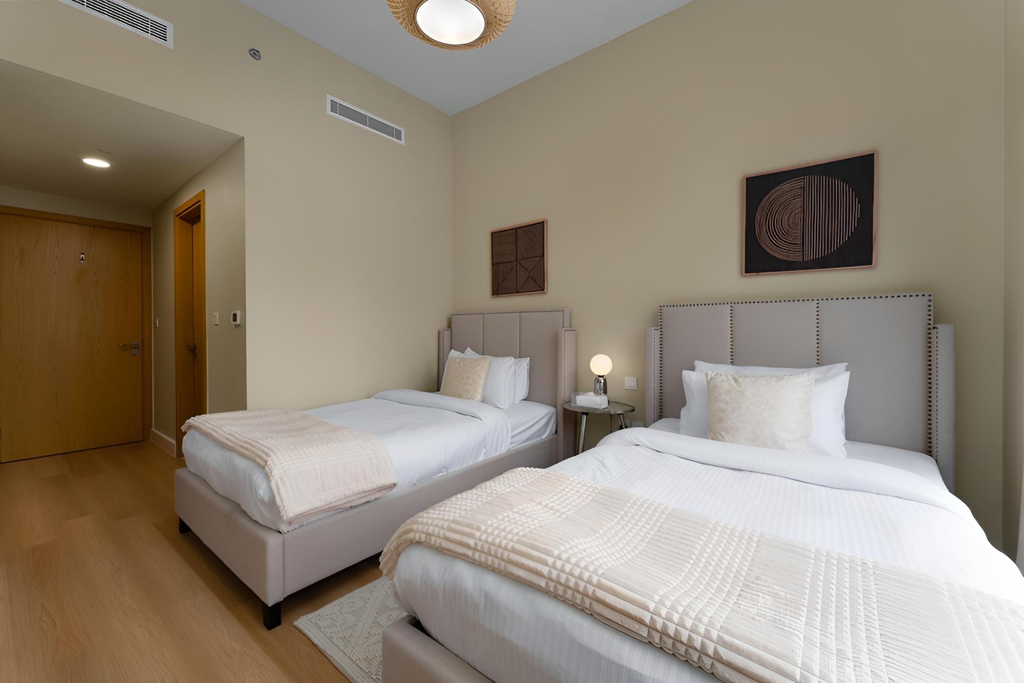 Classy Apt w Terrace Direct Burj Khalifa Views