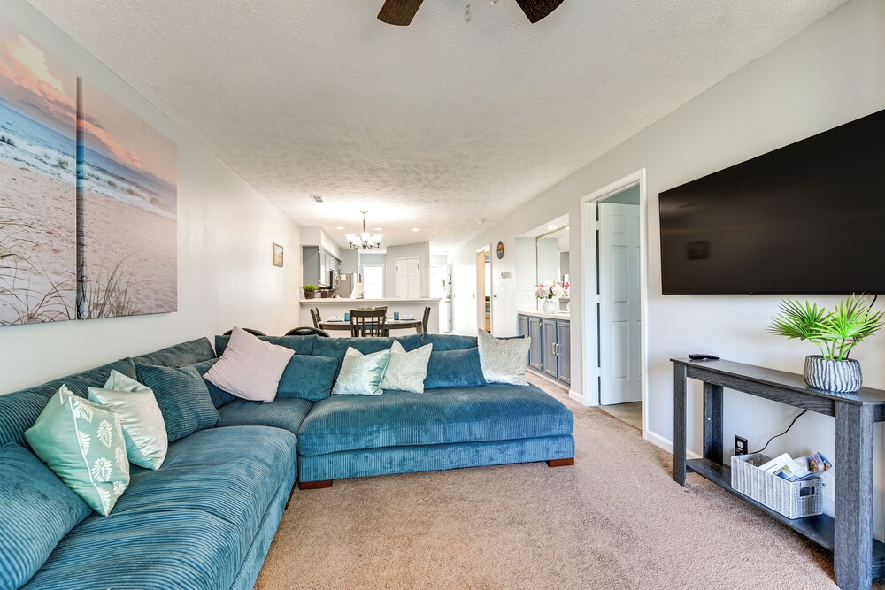Condo w/ Pool & Hot Tub in Aberdeen Golf Villas!