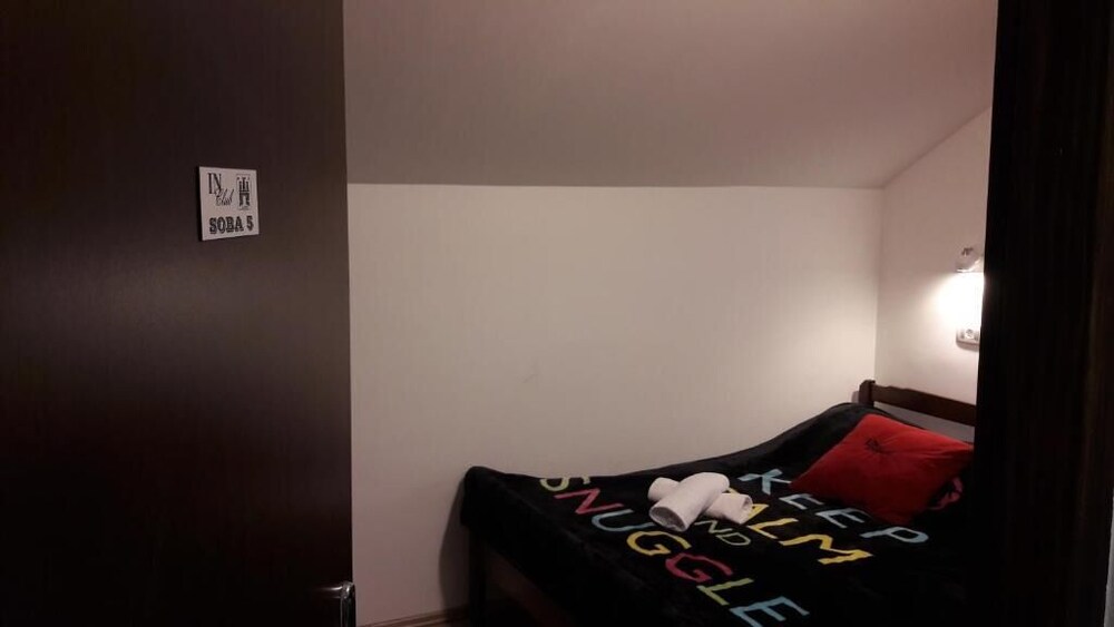 IN Club Hostel