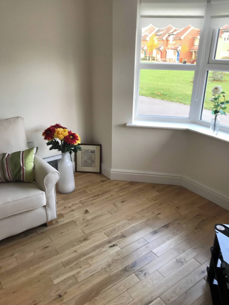 Modern 2 Bedroom House