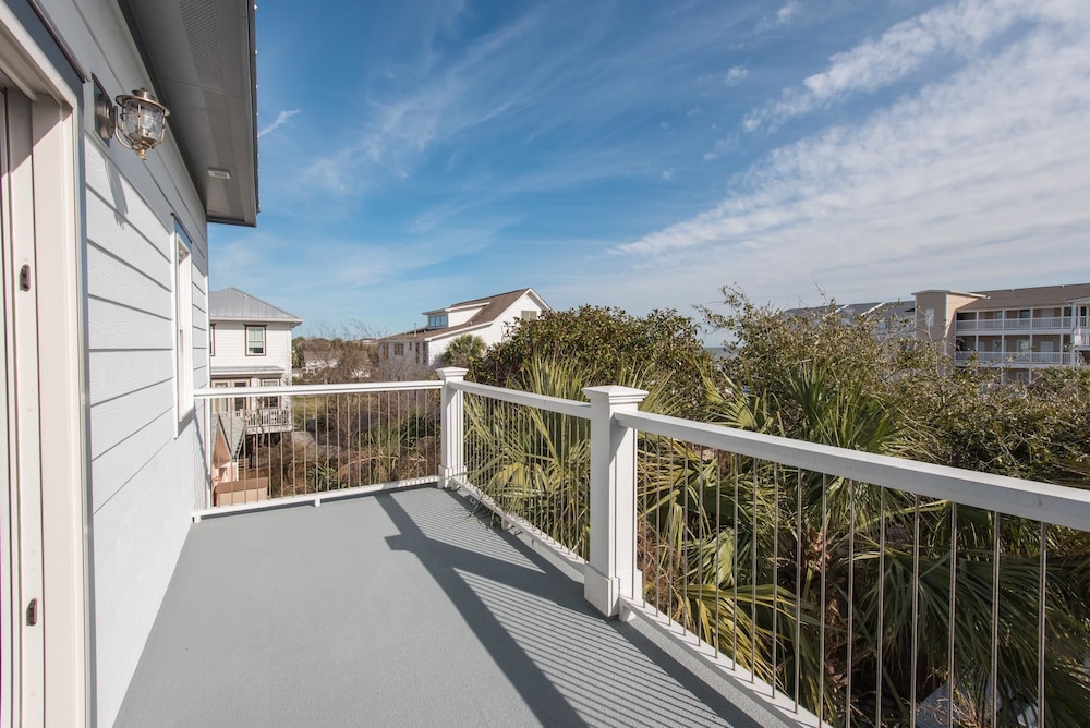 E Ashley A 121 4 Bedroom Holiday Home By My Ocean Rentals