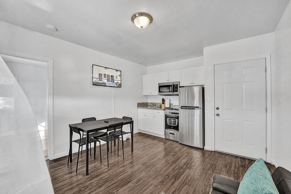 Cozy Apartment in West Palm Beach, Minutes Away From Downtown! N°3 view 4