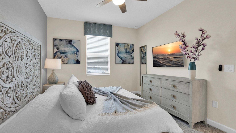 Championsgate 8 bedroom, Game room, Pool, Theater 8 Home